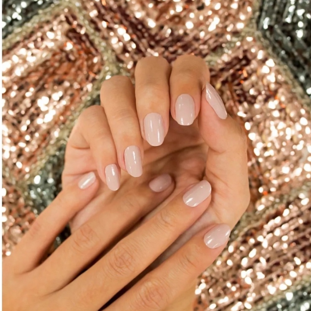 *Retired* Color Street: Giza Sands | Cool Neutral Beige Tan Minimalist Classic - Picture 2 of 10